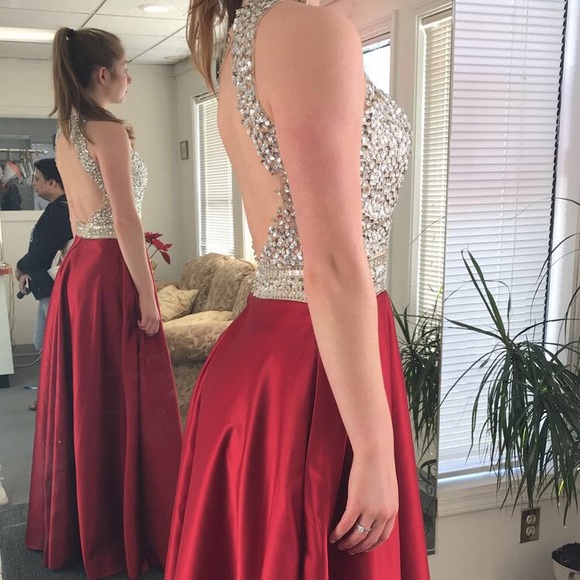 Red prom dress with sequins - Picture 4 of 6
